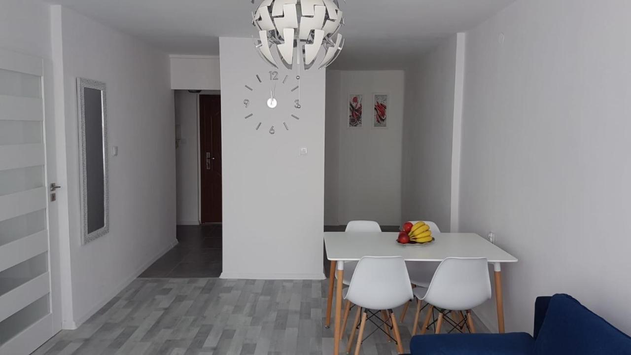 코워브제크 Apartament 아파트 외부 사진